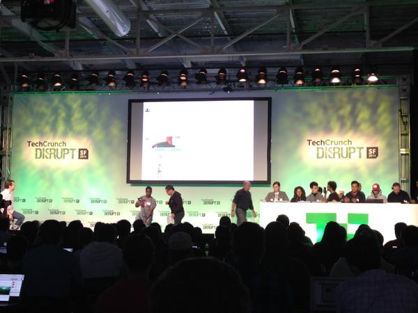 Golgi_IoT's tweet image. TechCrunch Disrupt App Presentations just started.  You can feel the excitement and energy in the room! #hackdisrupt
