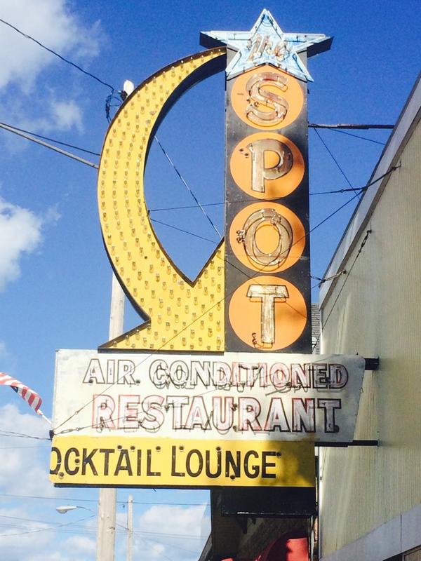 B_TheHammer's tweet image. The Spot! #1000Islands #ModernConvenience