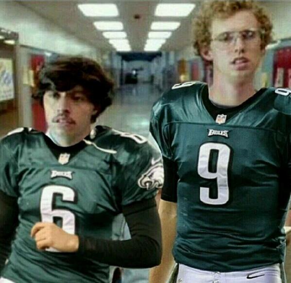 GridironPosts's tweet photo. BREAKING:  Live look-in at Nick Foles and Mark Sanchez arriving to face the Jaguars http://t.co/NiTnYm6Vpt