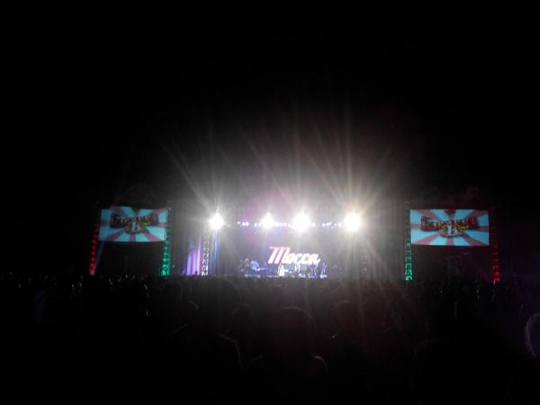 KICKMLG's tweet image. Lagu terakhir dari @moccaofficial you ans me. Yuk mari kita berdansa kawans. Yihaaa~ @kickfest #LoopKickfest2014