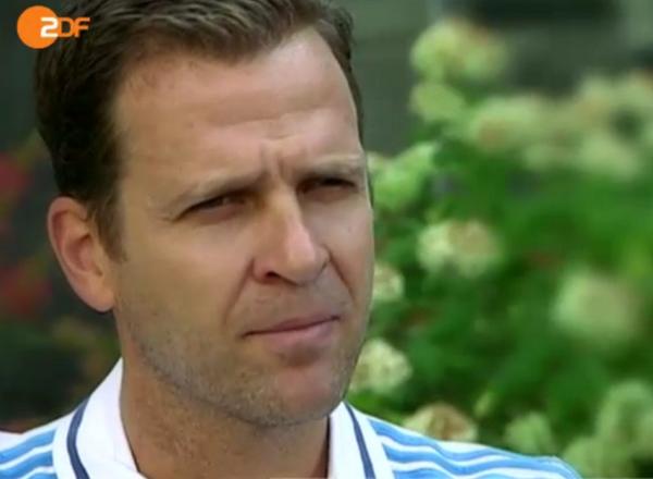sportstudio's tweet photo. Das ausführliche #ZDFInterview von #BorisBüchler mit Oliver #Bierhoff @DFB_Team #GERSCO hier: http://t.co/vuAAXuEhFk http://t.co/qiz6bcASlC