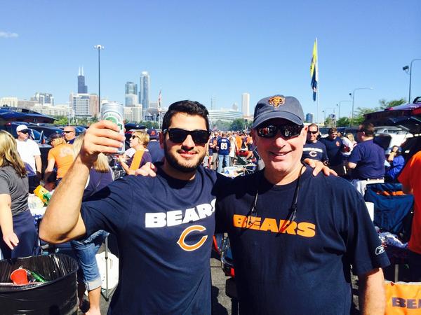 OCpancakeguy's tweet photo. Da bears! With Robby Cooper http://t.co/le9IJOgQmy