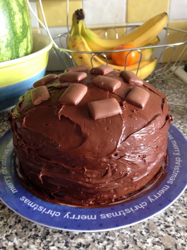 Claireybella74's tweet photo. @DerrenLitten Would you like a slice of my cake? Second one I've ever made! #AskDerren #WinningQuestionSurely? http://t.co/Dmk6zoLSor
