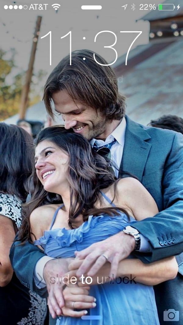 GenPadalecki's tweet photo. Cheers @kellymickle !!! Thanks for including @jarpad and I in your wedding. #1yeardown. We love you guys http://t.co/jC0ScYZlT0