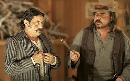 . Happy birthday to W. EARL BROWN! Go watch DEADWOOD again in tribute. 