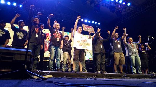 tsel_malang's tweet image. Terima kasih supportnya yg LUAR BIASA!!! @loop_id @kickfest @KICKMLG  #LoopKickfest2014 \m/
