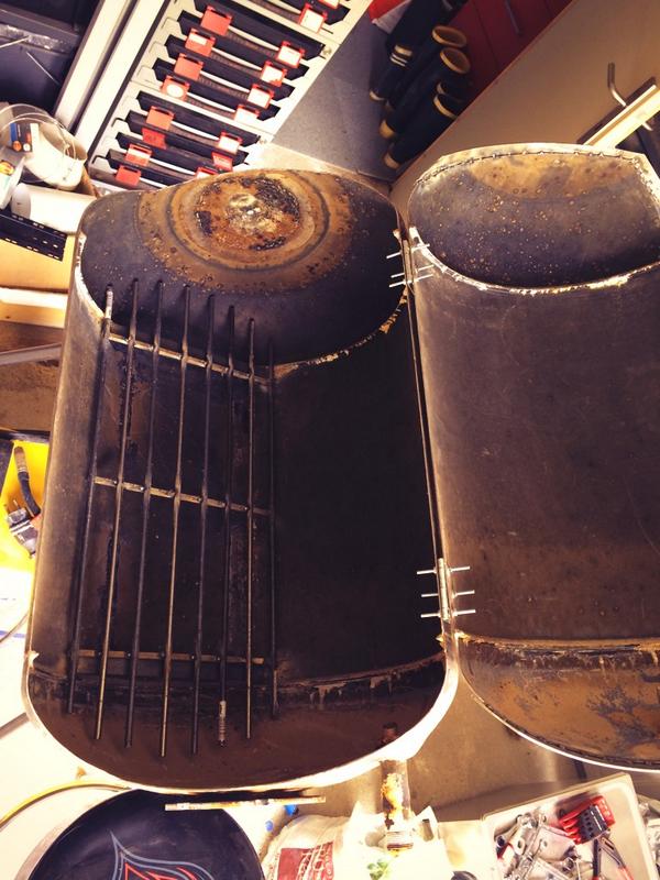 fastmanu's tweet image. #projectbbq has now feets... And a subgrill