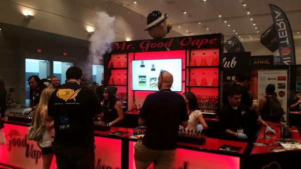 Coldfusionjuice's tweet photo. #CFJMOB last day at #ECC2014 #ecc #bostonvapor #vapelife #vape #vapecommunity #cfj #ecigs #clouds http://t.co/uxAoNHsVwQ