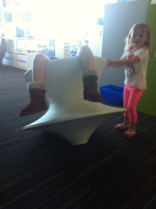 LisaAGrogan's tweet image. Trying again ... #spunchair fun @OverlapAssoc !!!