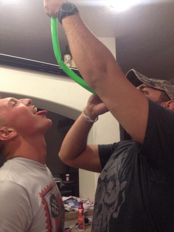 Schlanglite's tweet photo. @SeaJay00 and I got rowdy last night! #WelcomeHomeParty http://t.co/64dPYr0T0V
