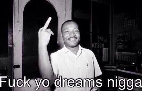 ForeverChiIdish's tweet photo. When a twitter rapper sends me a link to their mixtape http://t.co/EgifGc63WO