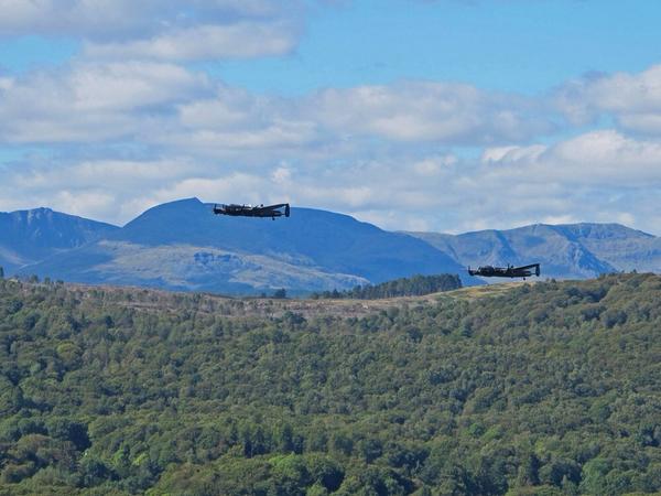 3PeaksYorkshire's tweet image. Wonderful sight - 2 last remaining @LancsBomberAle in the world flying by over Windermere earlier today