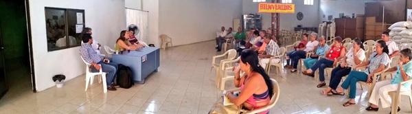 SusanaCorreaBor's tweet photo. Escuchando a nuestra gente de Ansermanuevo, Valle del Cauca @CeDemocraticoVa @CeDemVCau http://t.co/bRSle8Osd2