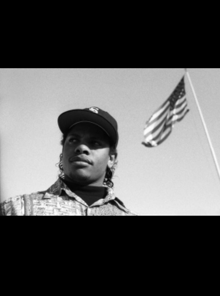 HAPPY BIRTHDAY  EAZY-E 