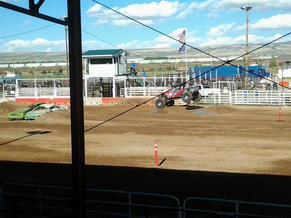 EplerKevin's tweet image. Jones and his top shelf Trent fab buggy!