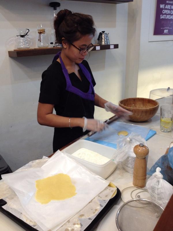 ExpatExplorers's tweet photo. Homemade cakes &amp; pies. What else do you need from a coffee shop? Lauren Jasmine, Amoy St #secretsingapore http://t.co/gEosW6AiR2