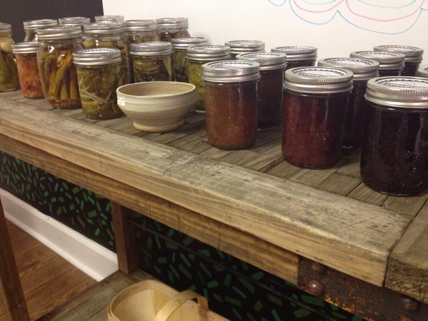 bethy_ev's tweet image. You can now find our products at Ottawa's best spice shop! Swing by @CardamomCloves and see what they have in stock