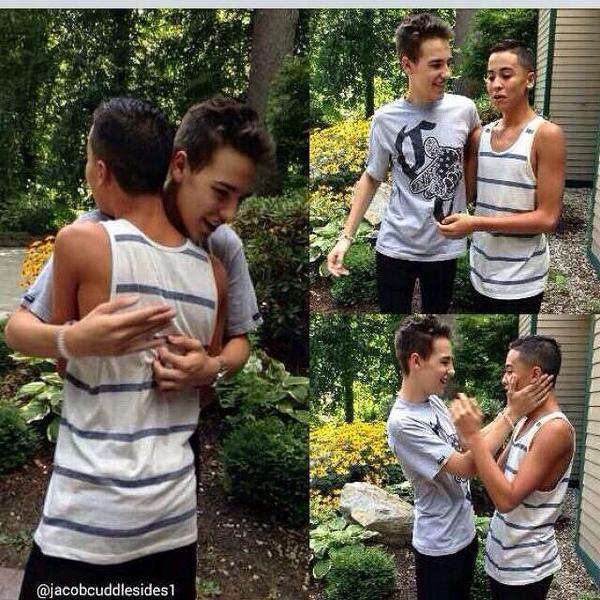 nicsws's tweet photo. i think i ship #jacely more then #jacole ๐๐๐ http://t.co/oIwdfG2hNF