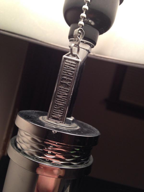 thetangentleman's tweet photo. Mom came home from thrifting with a Harley lamp for my room. Am I a sportsbike fan? Yes...am I complaining? Hell no! http://t.co/1clApqIP9f