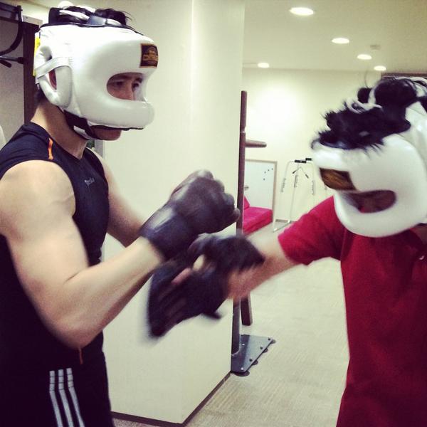 jkdroh's tweet photo. Full contact sparring...!!!
#JKD #절권도 #jeetkunedo http://t.co/UMFTWRkXiw