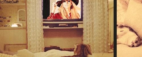 crumpledupswift's tweet image. Oh I remembered when I did this.. (my gif is not working) tho #throwback