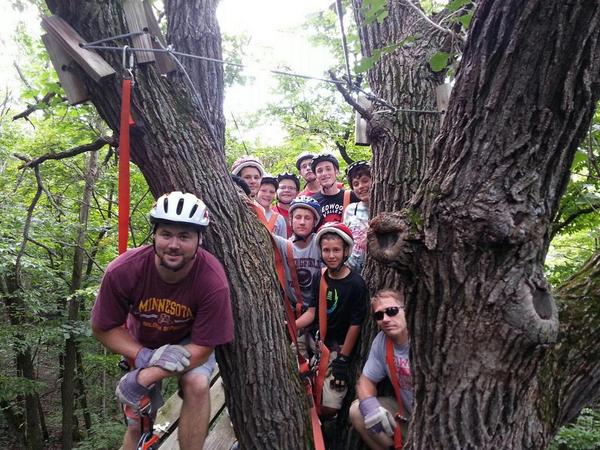 RV Cardinal Wrestler tweet media