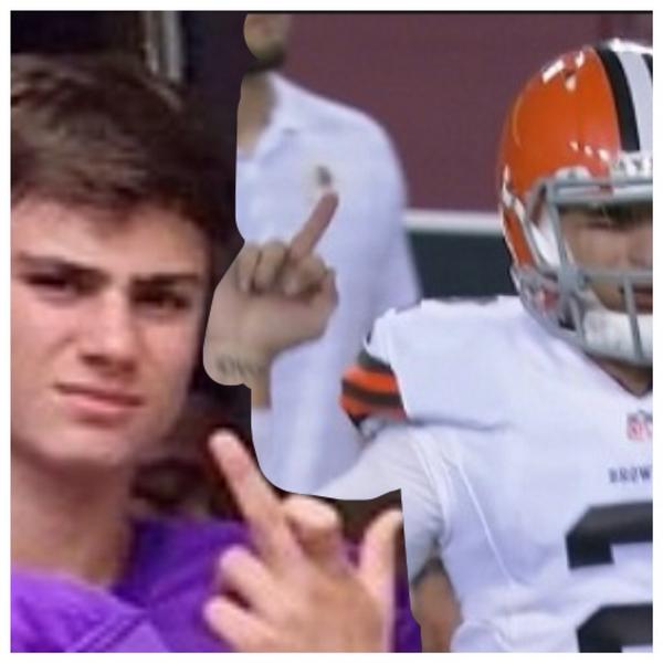 Fakejosephpoole's tweet photo. When your phone gets stolen in your math class http://t.co/2BDlqwVf7t