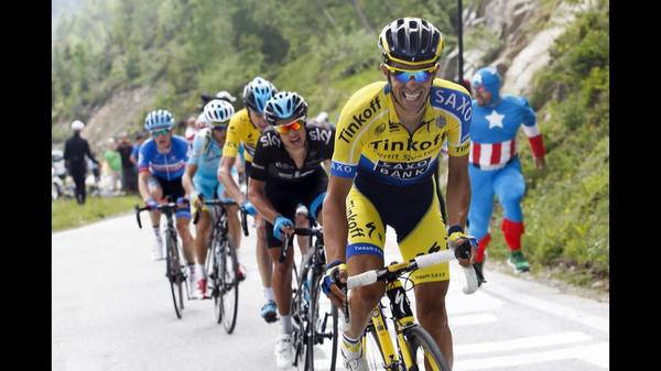 sergillo2002's tweet photo. Mas que un deporte es un sentimiento @albertocontador http://t.co/RTXVU3wPDL