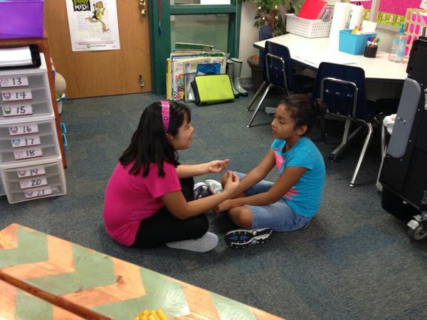 LackeysLoopers's tweet photo. Practicing r “turn and talk” strategies after our read aloud this morning! Ss were smiling and talking a lot. http://t.co/CQPyBGPEaV