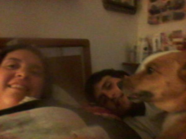 Los tres en la cama!!!