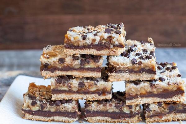 udisglutenfree's tweet image. Find yourself in #heaven with these #Paleo Seven-Layer Bars by @againstallgrain: bit.ly/1BWfBUj. #ToDieFor!