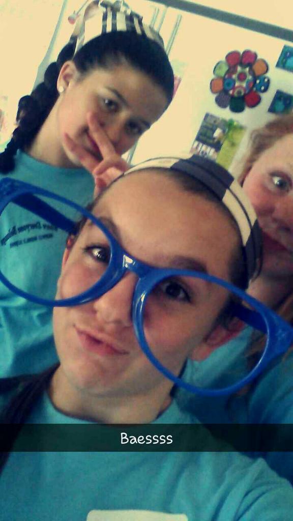 ejoncomp's tweet image. No words