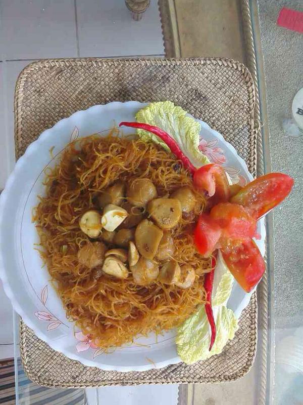 asrialifa's tweet photo. Lunch #latepost http://t.co/zWS23V9h0l http://t.co/HsLHh8kVRo