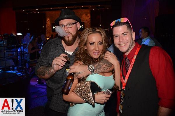 RICHELLERYAN's tweet photo. Rhode Island's best right here>>> @Gweedomang  @Qstrange #lovetheseguys #providence http://t.co/XRVPP8ufUf