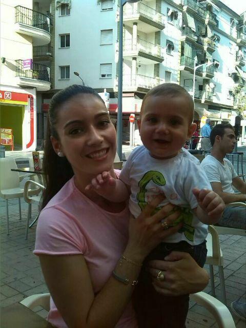 Tami_cr2501's tweet photo. Felicitar a una persna k ace un año k ns alegraste cn tu llegd y x tner a una mdre ideal Felicidades Hugo!@virgiBarco http://t.co/x75nyQXcz8