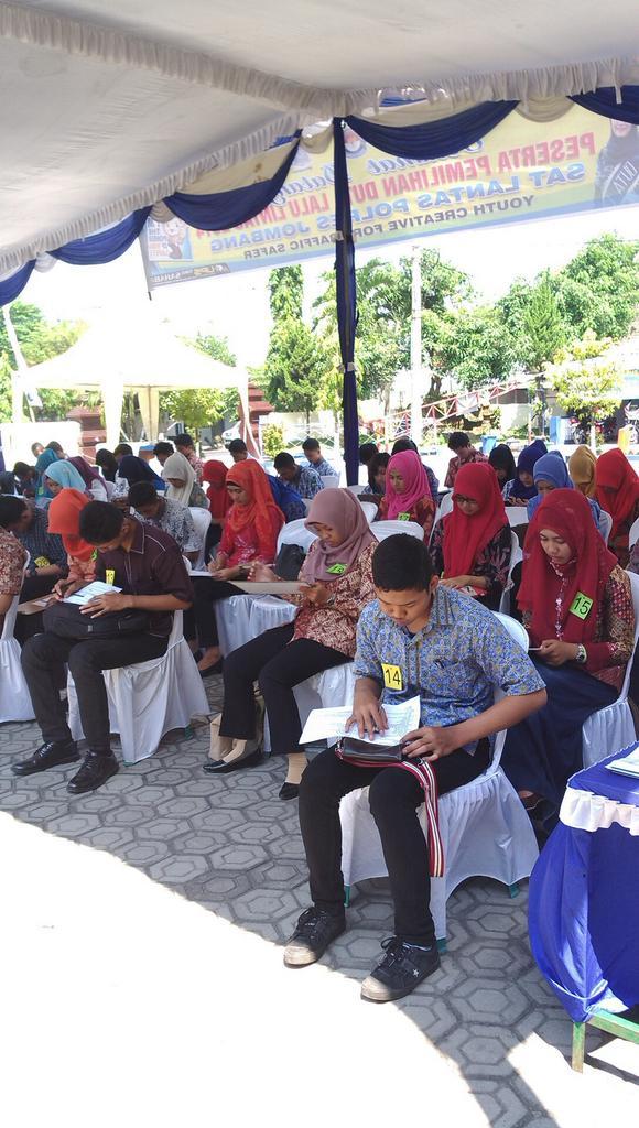 Seleksi pemilihan duta Lalin pd tahap ujian tertulis,bidang Kelalulintasan #pemilihandutalalulintas cc:<a href="/Info_Jombang/">infojombang</a>