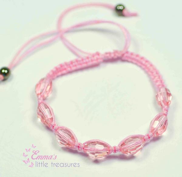 EmmasLittleT's tweet photo. Simplicity at it's best. And boy does this sparkle when it catches the light! #pink #handmade #girlsaccessories http://t.co/zCpDiiRCZQ