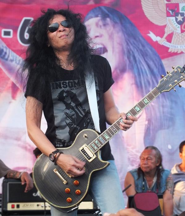 Insomnia_cloth's tweet photo. Jhon Paul Ivan with Insomnia on Sidoarjo.. http://t.co/rEvLZgJiIa