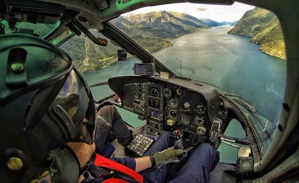 planeporns's tweet photo. Heading back to base @VadeAviones @De_aviacion @VolarEsPasion @AviateAddict @AirlinePicss @pilot_airbus http://t.co/G0THRzJl65