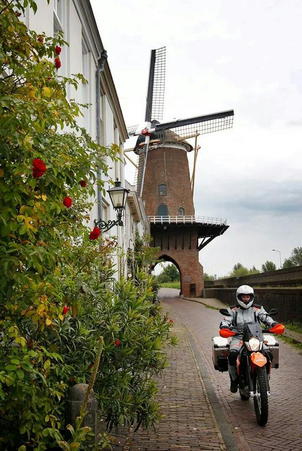 RidingReporters's tweet image. De eerste 500km zijn ingereden op de KTM's. Op naar de 30.000!