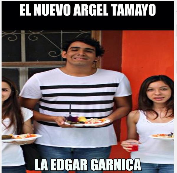 Grillo_Derecho's tweet photo. El farolsisimo Edgar "la Garniii" Garnica = Argel Tamayo @Edggarnica @ArgelTamayo @GRILLOEMPERADOR @PontiGrillex http://t.co/E5kYxHTj2s