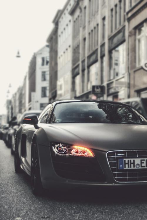 CarSwapMe's tweet photo. R8 Spyder http://t.co/NVt6pWVDNJ