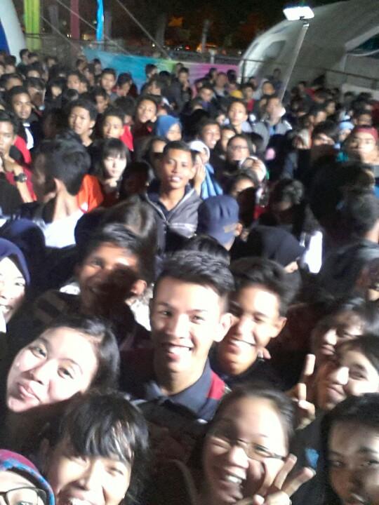 Narsis dulu sama bareng bubuhan Balikpapan.. @balikpapan3030 #balikpapan3030 #3030balikpapan semangaaatt <a href="/rizal_navas/">RizaL</a>