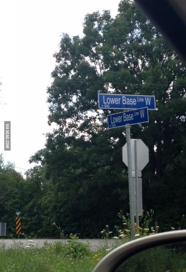 MeHereWhereYou's tweet photo. @MeHereWhereYou - No wonder I always get lost in this area... http://t.co/eiepCpH15Q