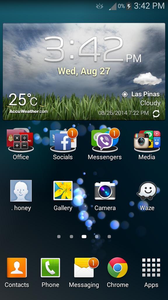 yeng_met's tweet image. Oh no! #lobat #needtocharge