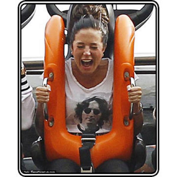 RustlersOnline's tweet photo. Tulisa loved #Oblivion at #AltonTowers! Is it your favourite ride? Enter our #RustlersComp for a chance to ride it! http://t.co/POLlTsiEs2