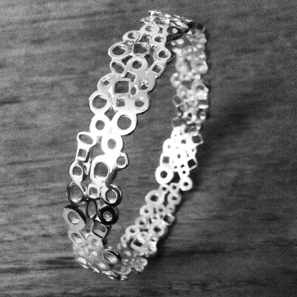 beccoffee's tweet photo. Thank you @KrauszJewellery - love my new bangle! #krauszjewellery http://t.co/uGfpi0MEej