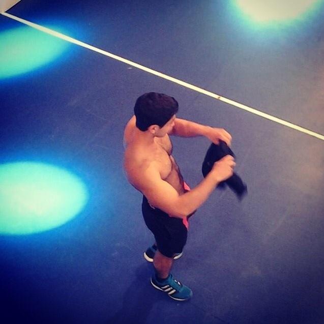 BwDExCWIcAIUFPp.jpg:large