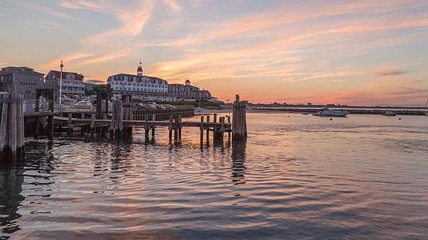 #NewportRI is 1 of <a href="/theheraldsun/">Herald Sun</a> "Top 10 Boat Trips to Take Around the World" <a href="/BlockIsleFerry/">Block Island Ferry</a> bit.ly/1C2kSti