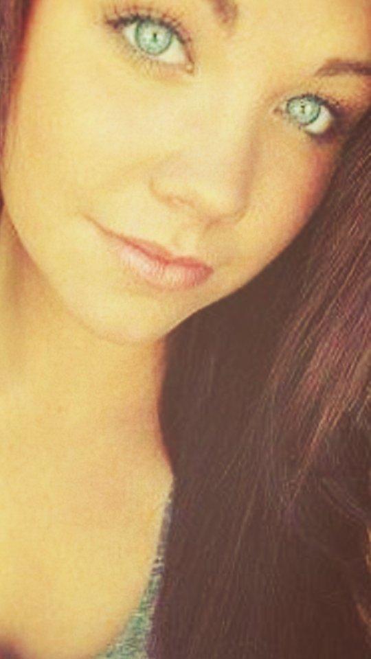 PromoYoutubeRT's tweet image. RT SI SOY GUAPA
RT&amp;amp;FAV Y TE ABRO MD O TE SIGO!